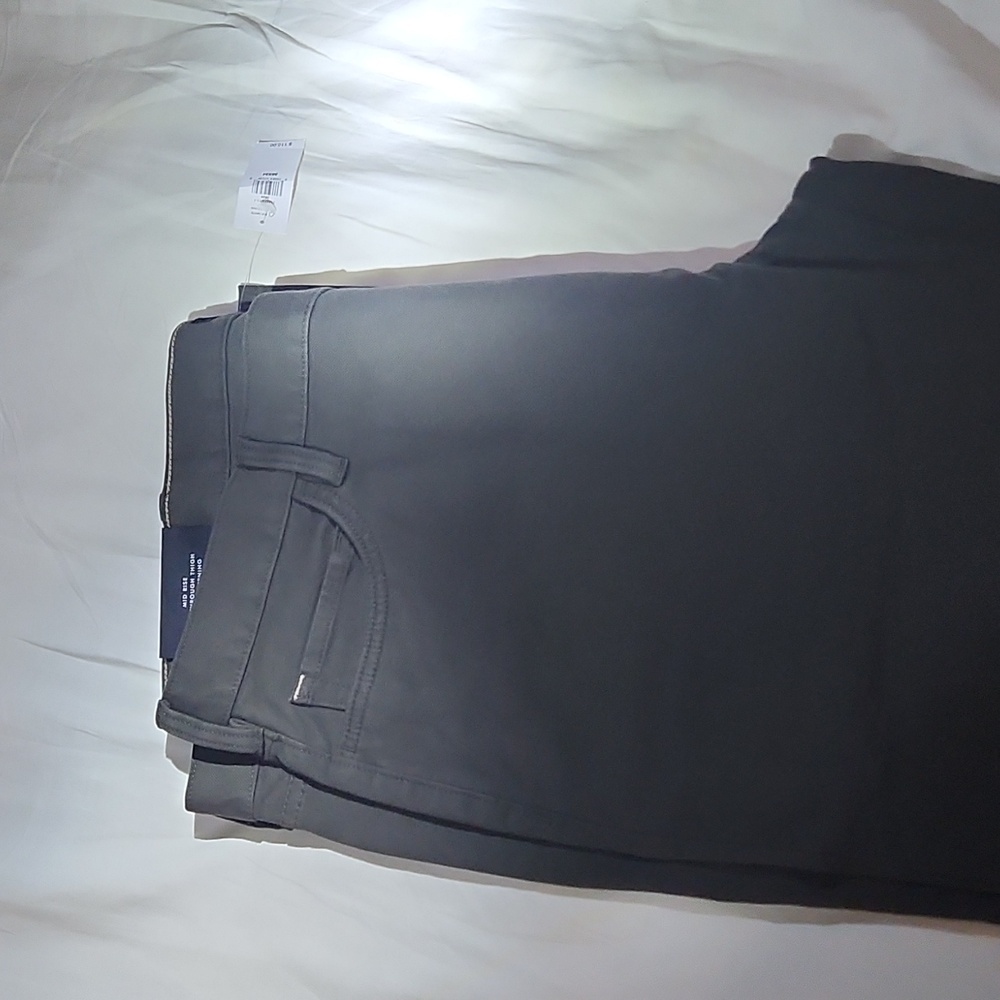 Pants - Picture 3 of 4
